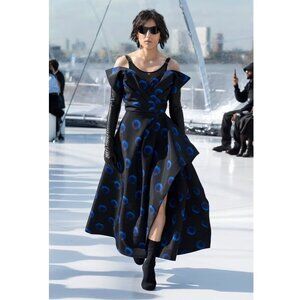 $4690 Alexander McQueen 2023 Black Blue Iris Illusion Pleated Midi Dress IT 44/8